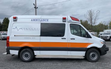 VINEALL AMBULANCE TAKES DELIVERY OF DEMERS SPRINTER!