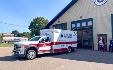 St. Michaels College Fire & Rescue Takes delivery of Braun Ford Type l Chief XL F-550 4×4 diesel